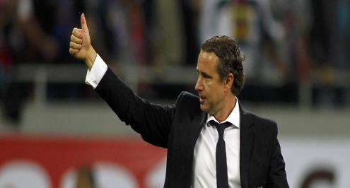 ريجيكامب يطالب الزمالك بدفع مليون يورو لناديه للموافقة على تدريب الفريق